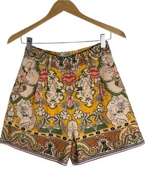 a loves a High-Waisted Floral Print Shorts Size 0 NWT